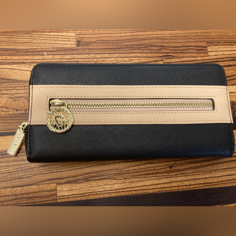 Anne Klein clutch wallet